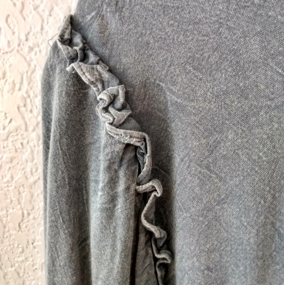 Style Envy Gray Ruffled Top - Picture 5 of 5